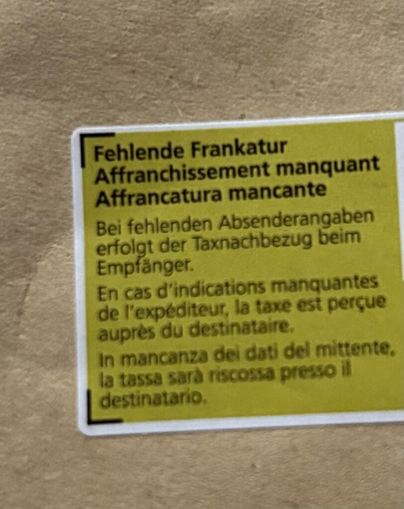 Ich habe heute ein kleines Paket per Post bekommen. Darauf wird mit einem QR-Code folgendes erwähnt: Siehe Foto